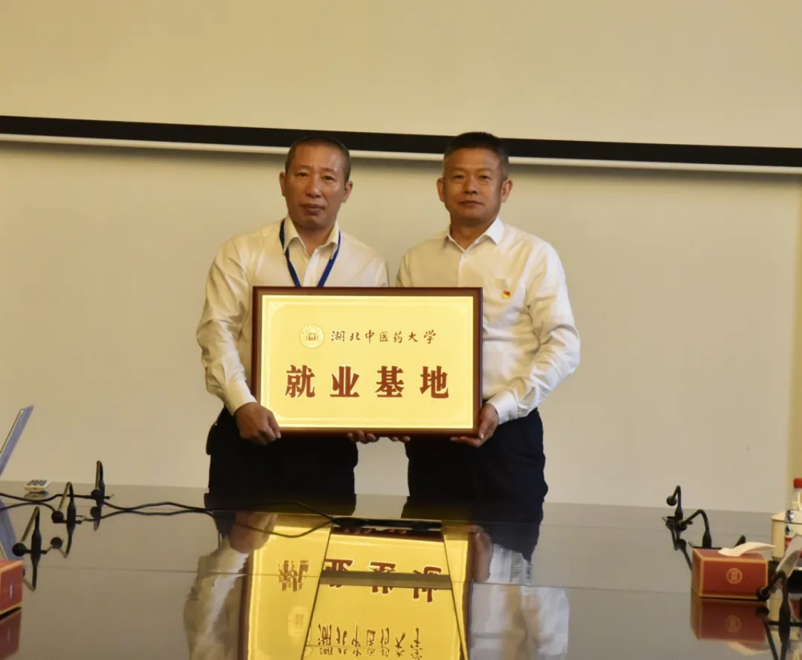 1718076303612096.png 企業微信截圖_17180762954724.png